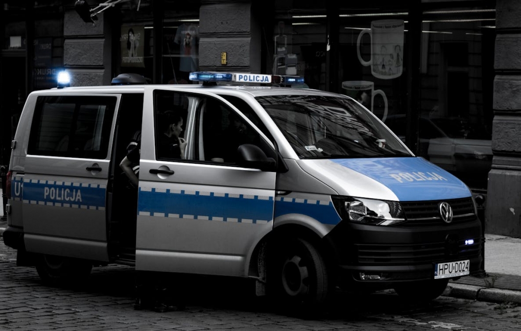 Smutny finał zdarzenia drogowego w Poznaniu: 50-letni mężczyzna nie przeżył